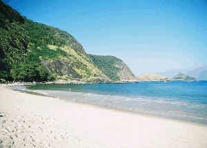 Praia de Itaipú em Niterói