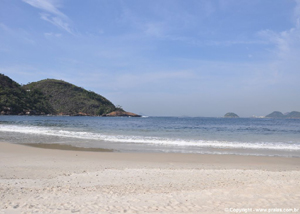Praia do Imbuí ou Praia do Forte de Imbuí em Niterói